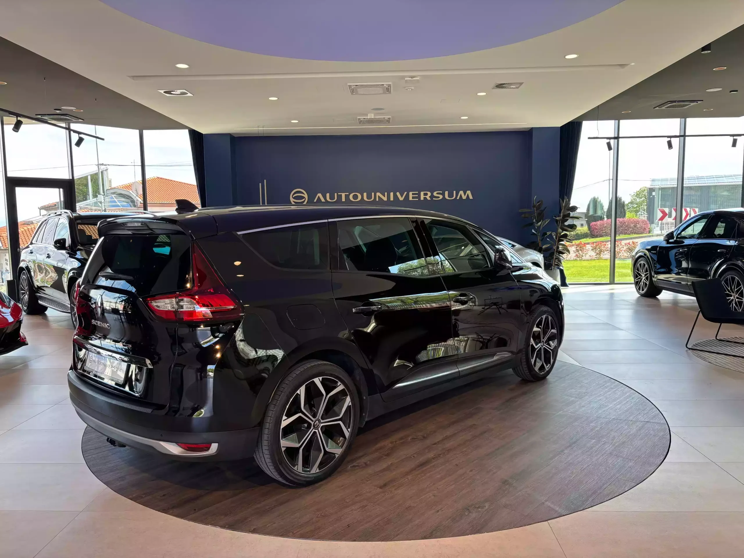 Renault Grand Scenic TCe 140