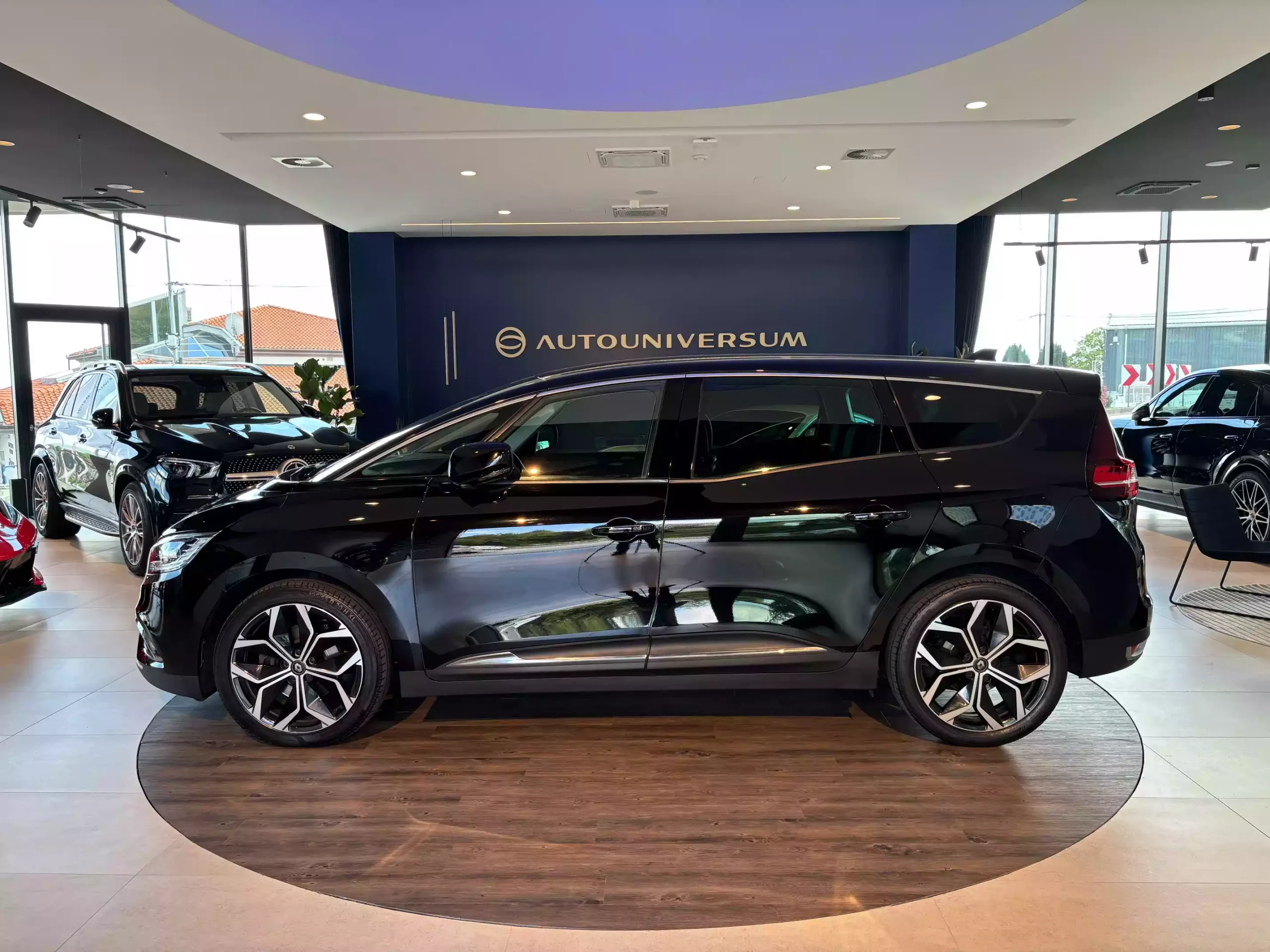 Renault Grand Scenic TCe 140