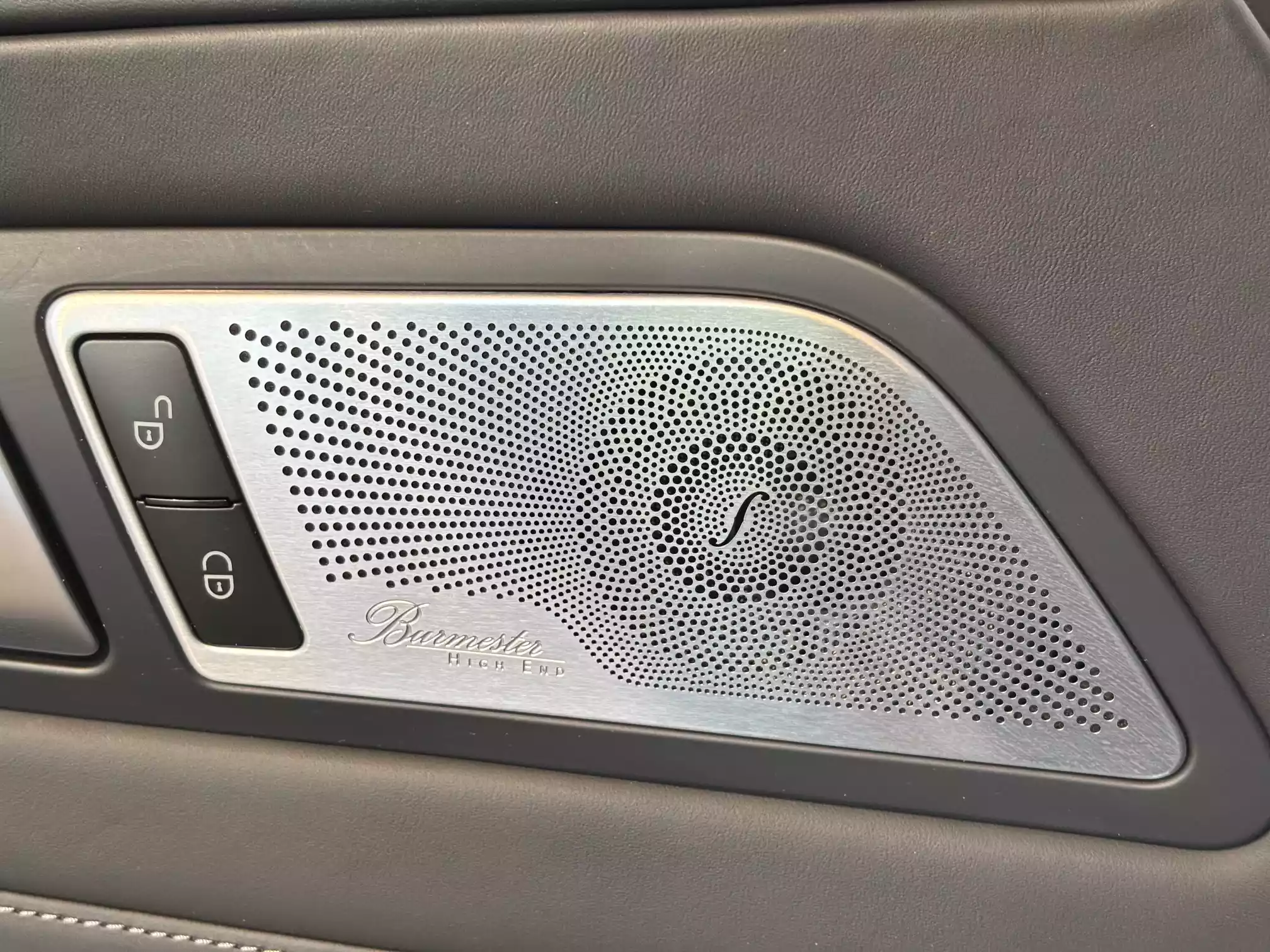 Mercedes-Benz AMG GTC – Burmester, Performance ispuh