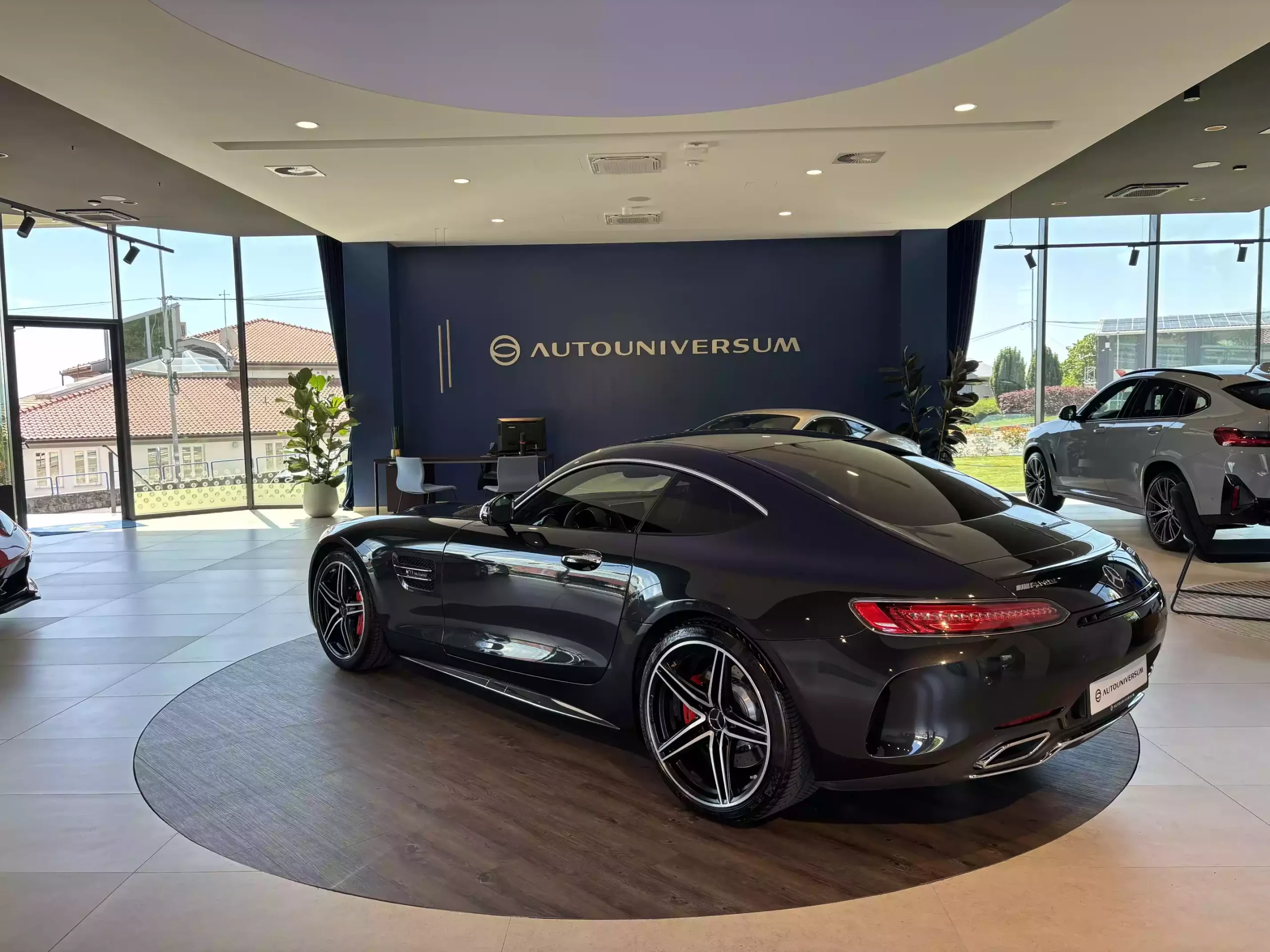Mercedes-Benz AMG GTC – Burmester, Performance ispuh
