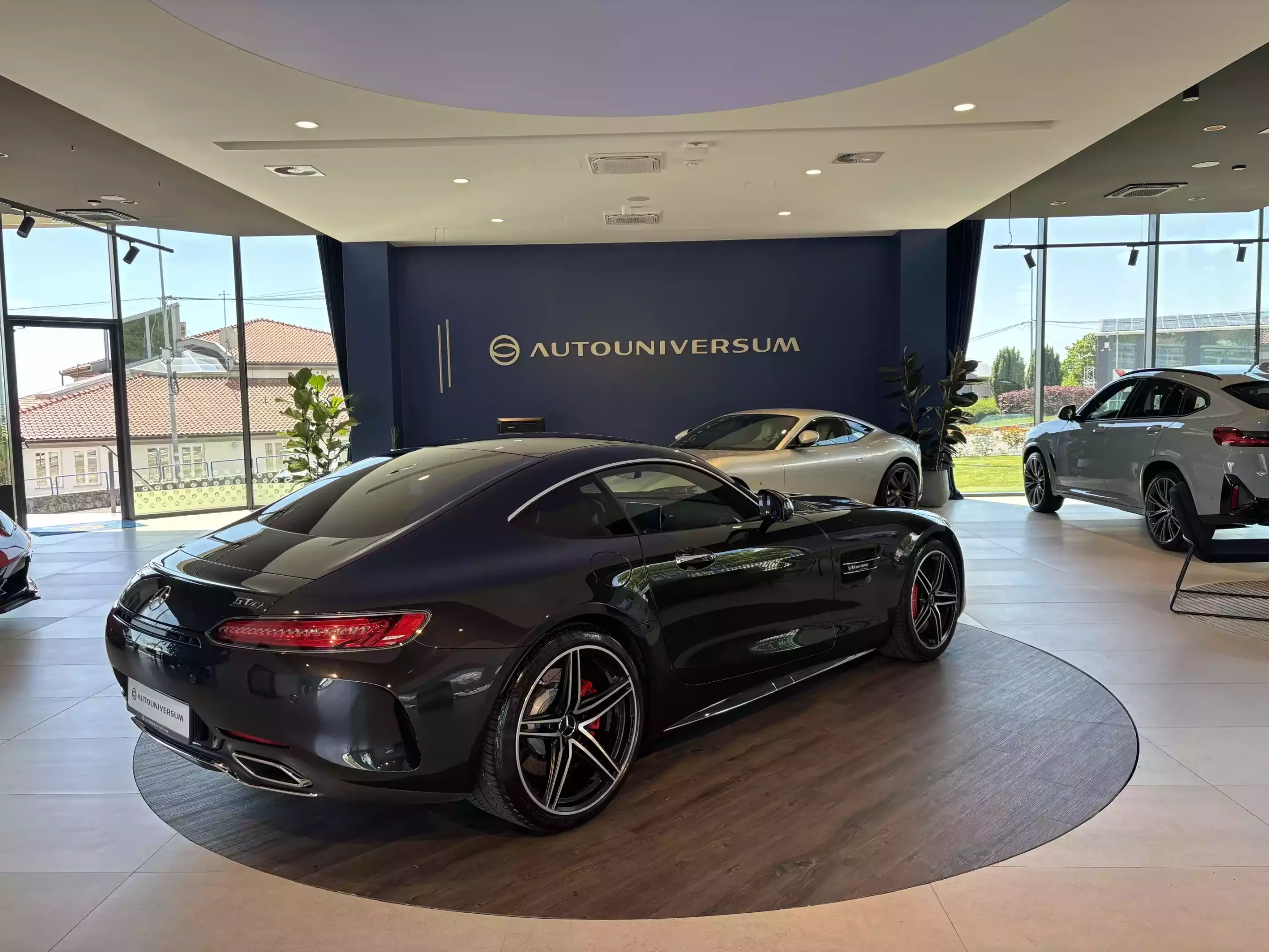 Mercedes-Benz AMG GTC – Burmester, Performance ispuh