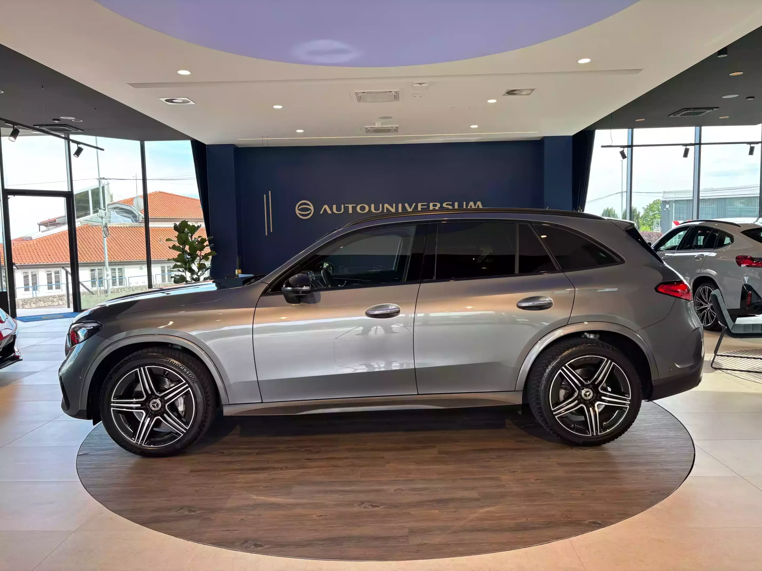 Mercedes GLC 220d 4Matic AMG – Digital Light, kamera 360°, alu 20″