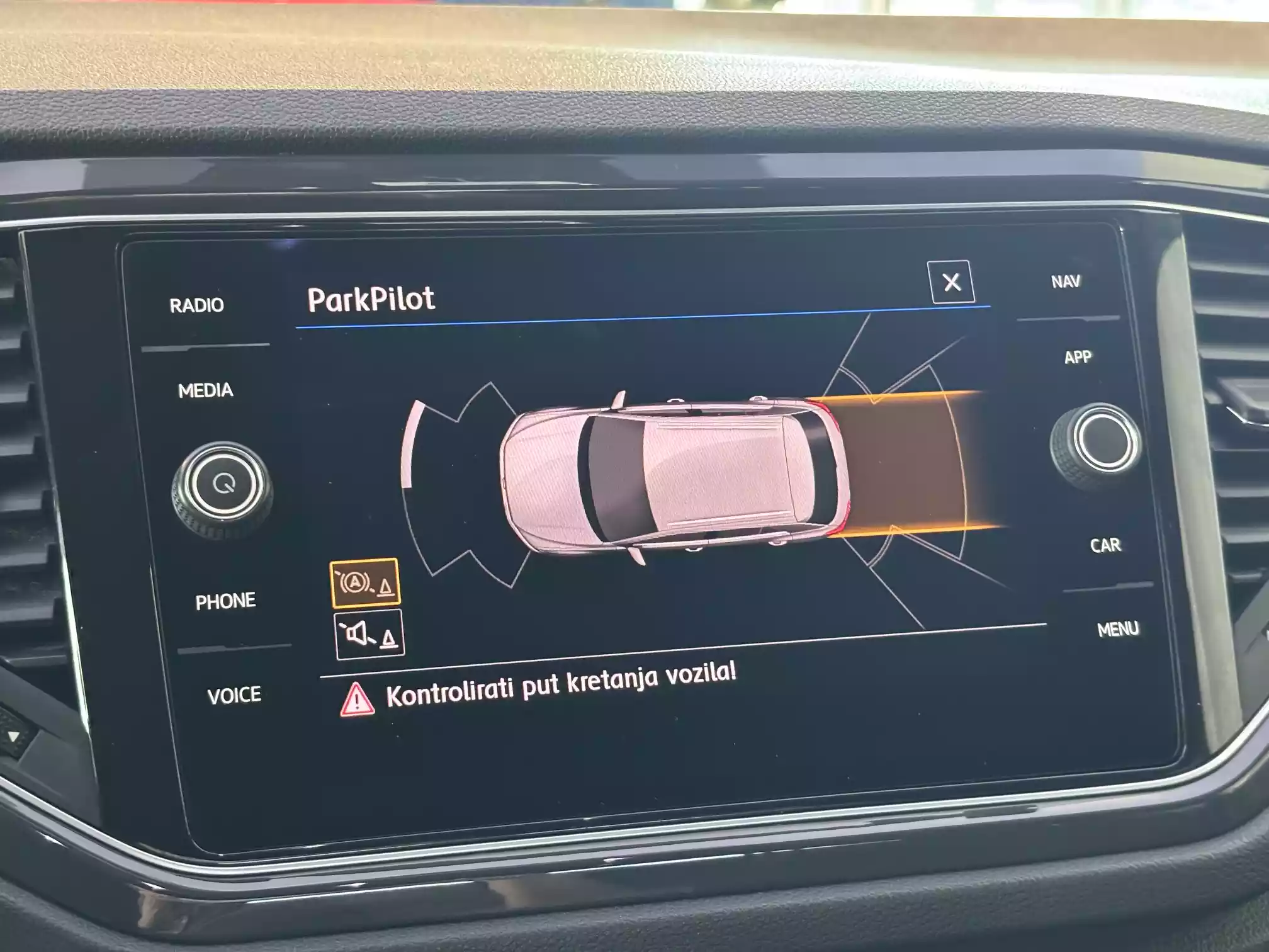 VW T-Roc 2.0 TDI DSG R-Line