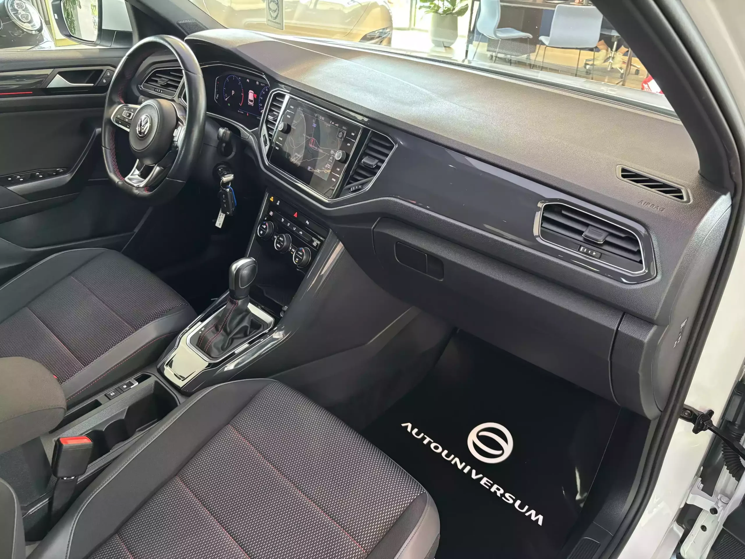 VW T-Roc 2.0 TDI DSG R-Line