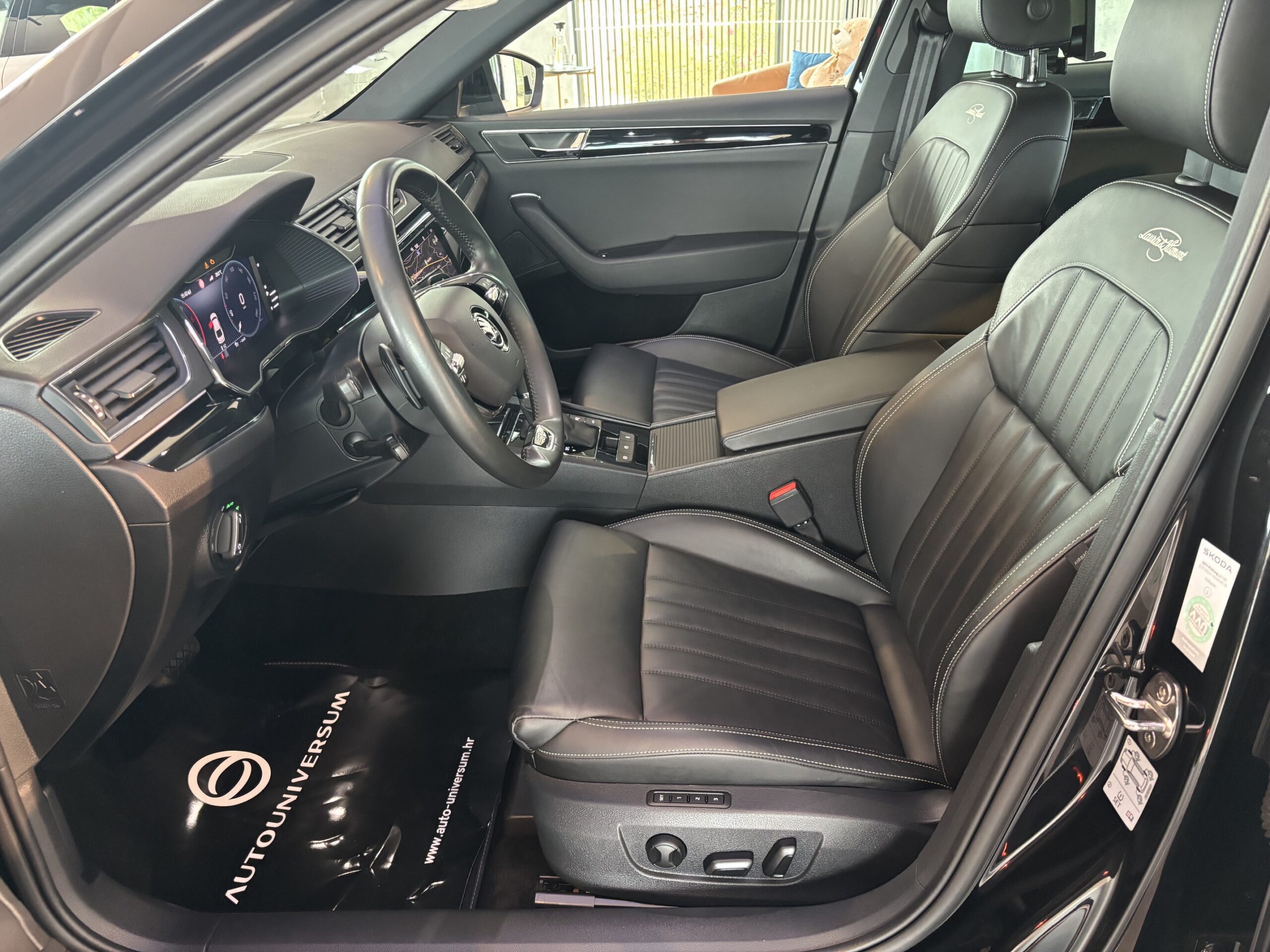 Škoda Superb 2.0 TDI DSG Laurin&Klement