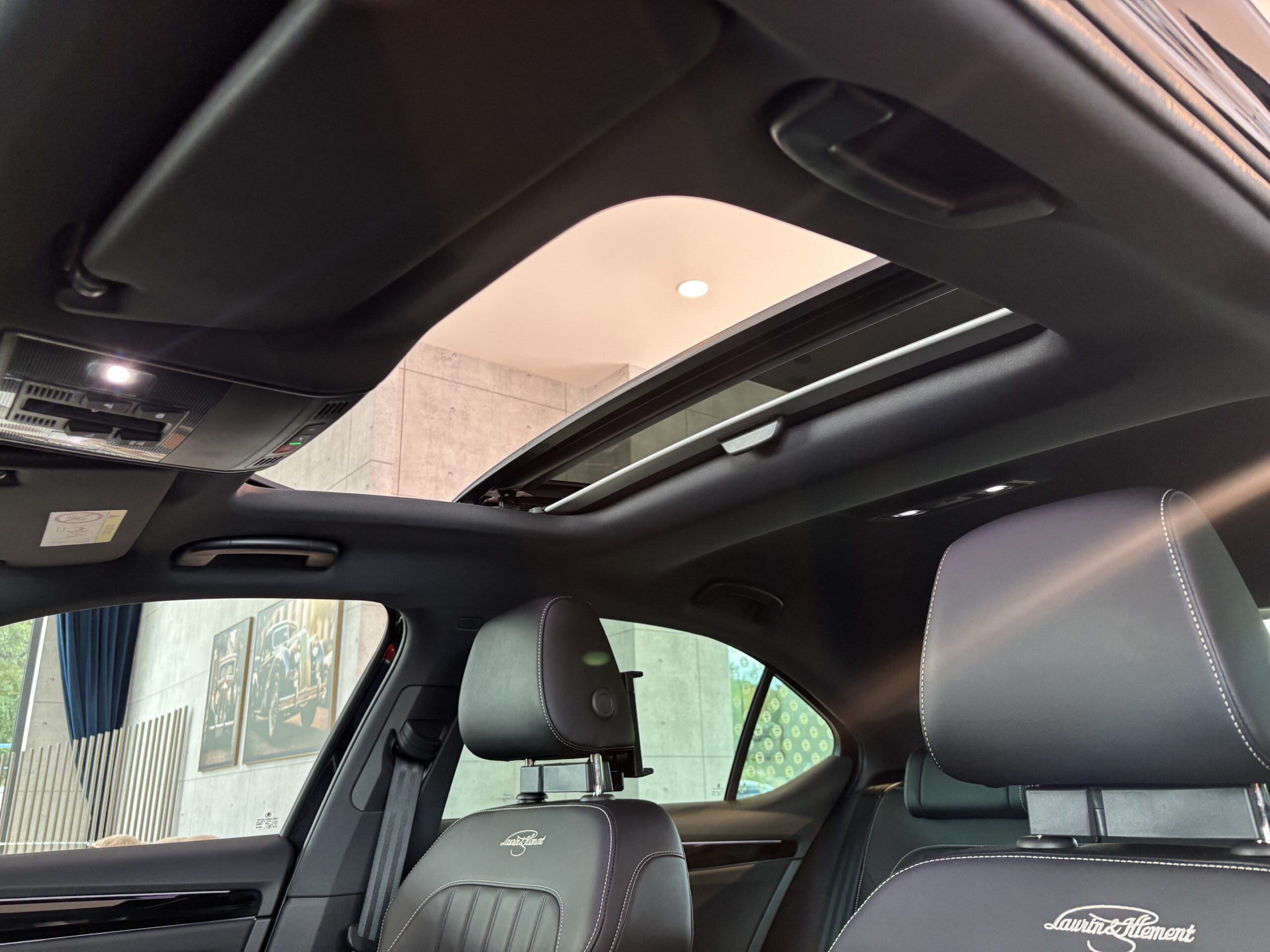 Škoda Superb 2.0 TDI DSG Laurin&Klement