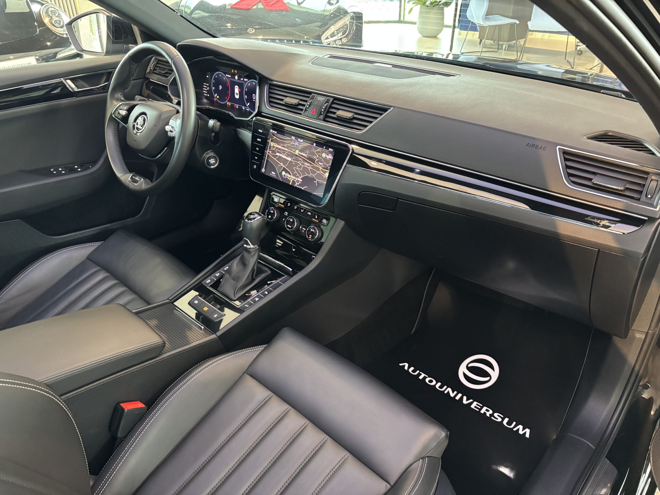 Škoda Superb 2.0 TDI DSG Laurin&Klement