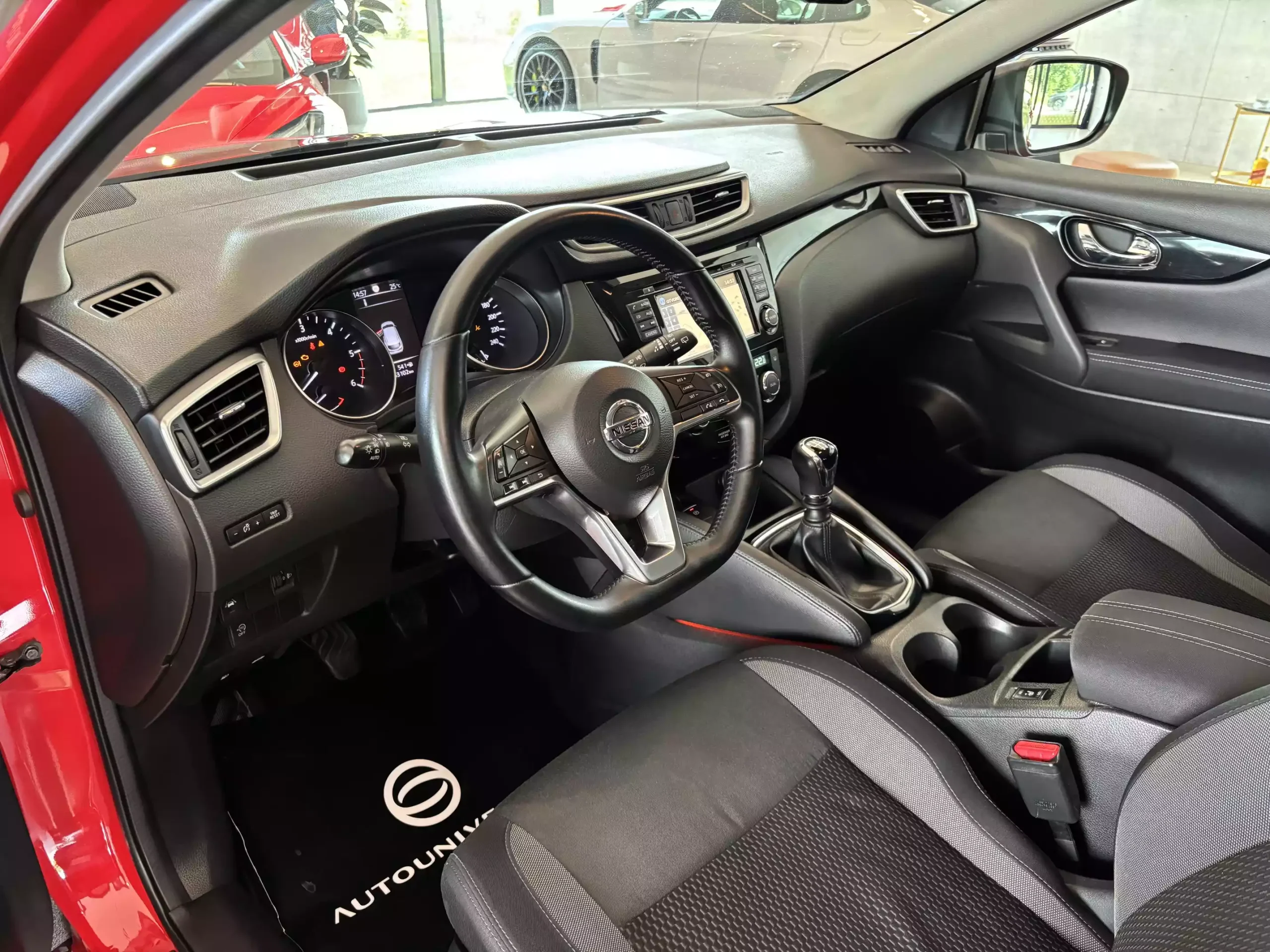 Nissan Qashqai 1.6 dCi N-Connecta