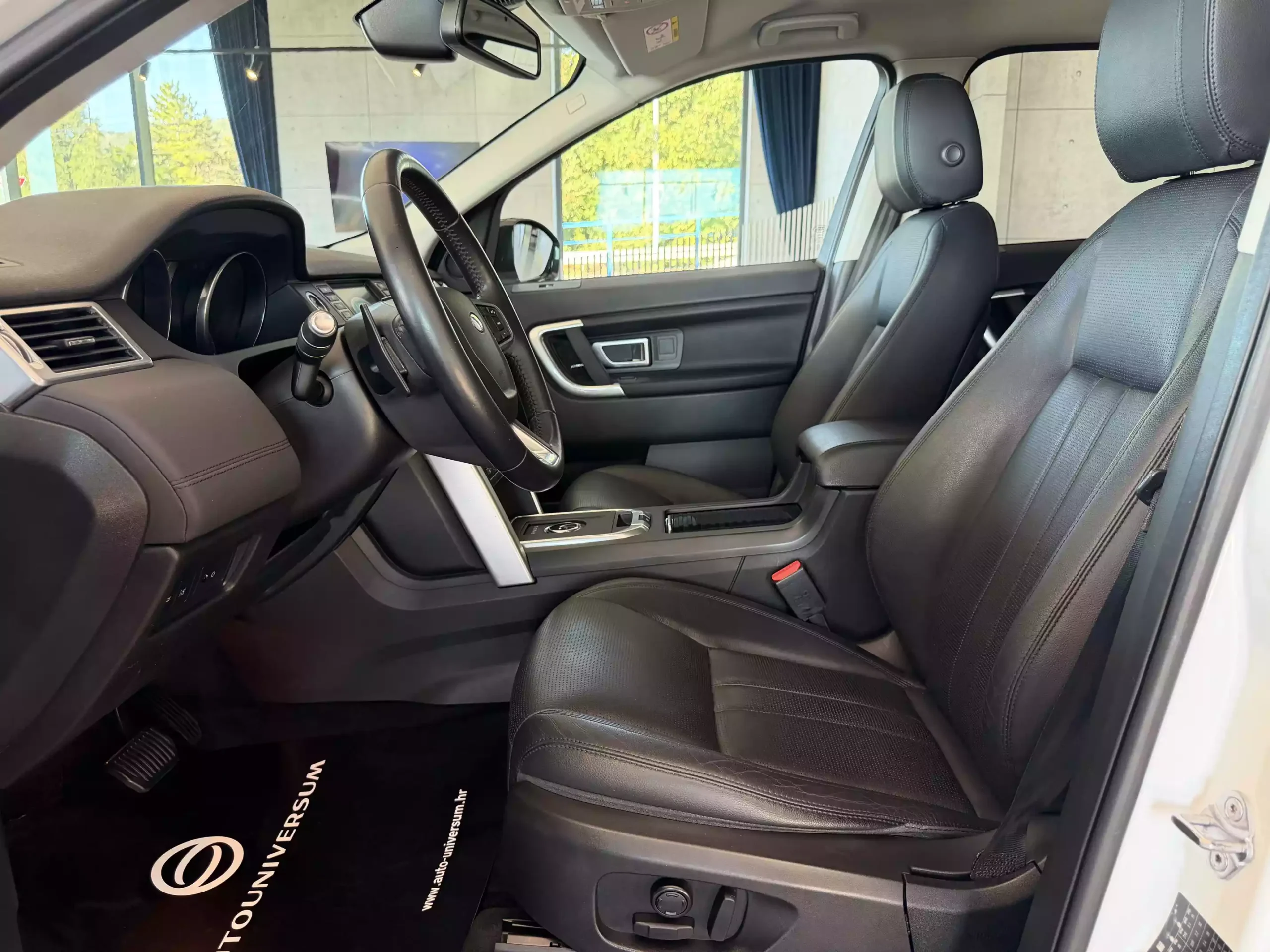 Land Rover Discovery Sport 2.0D SE 4X4 Aut.
