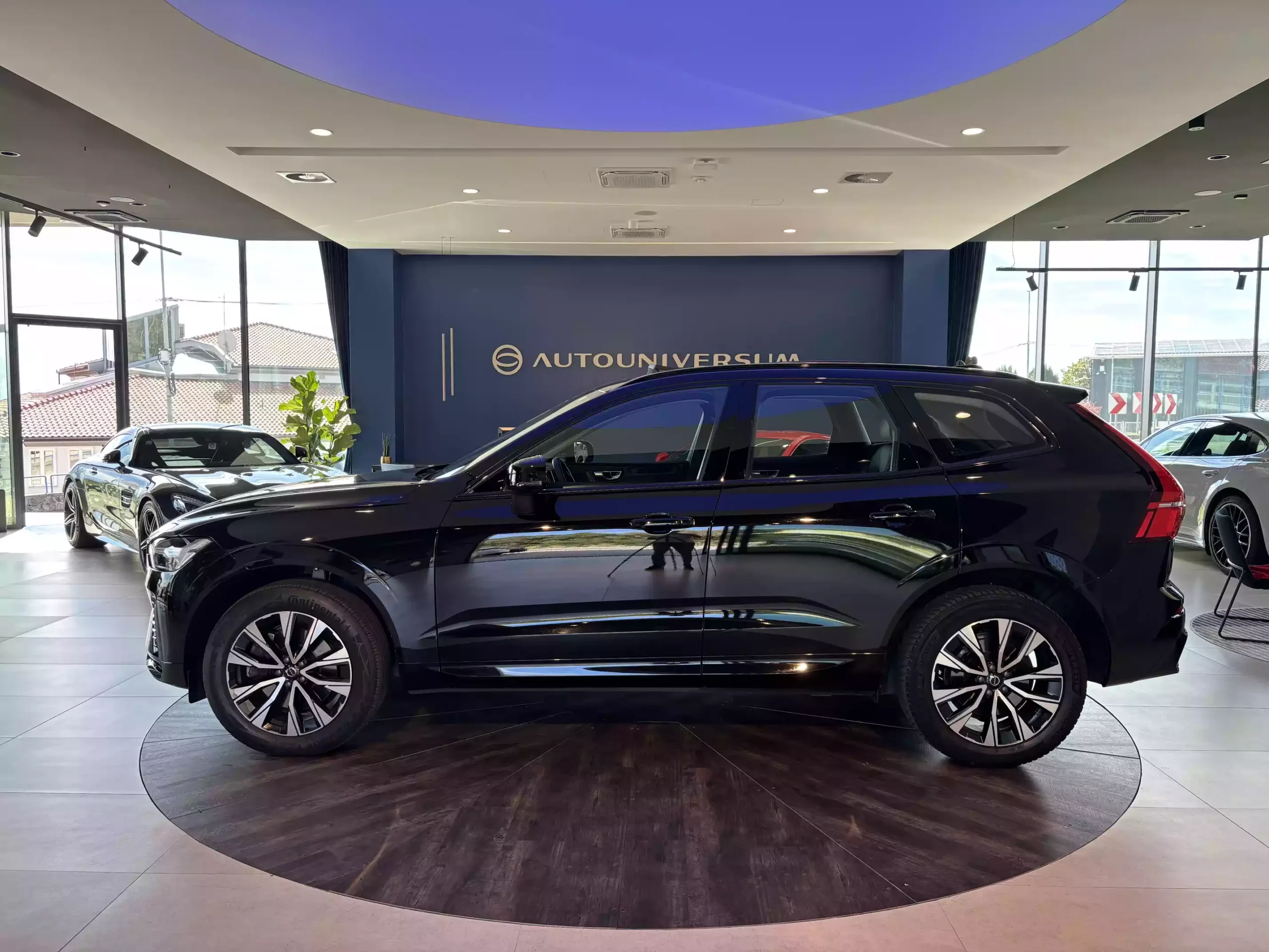 Volvo XC60 B4 R-Design Automatic