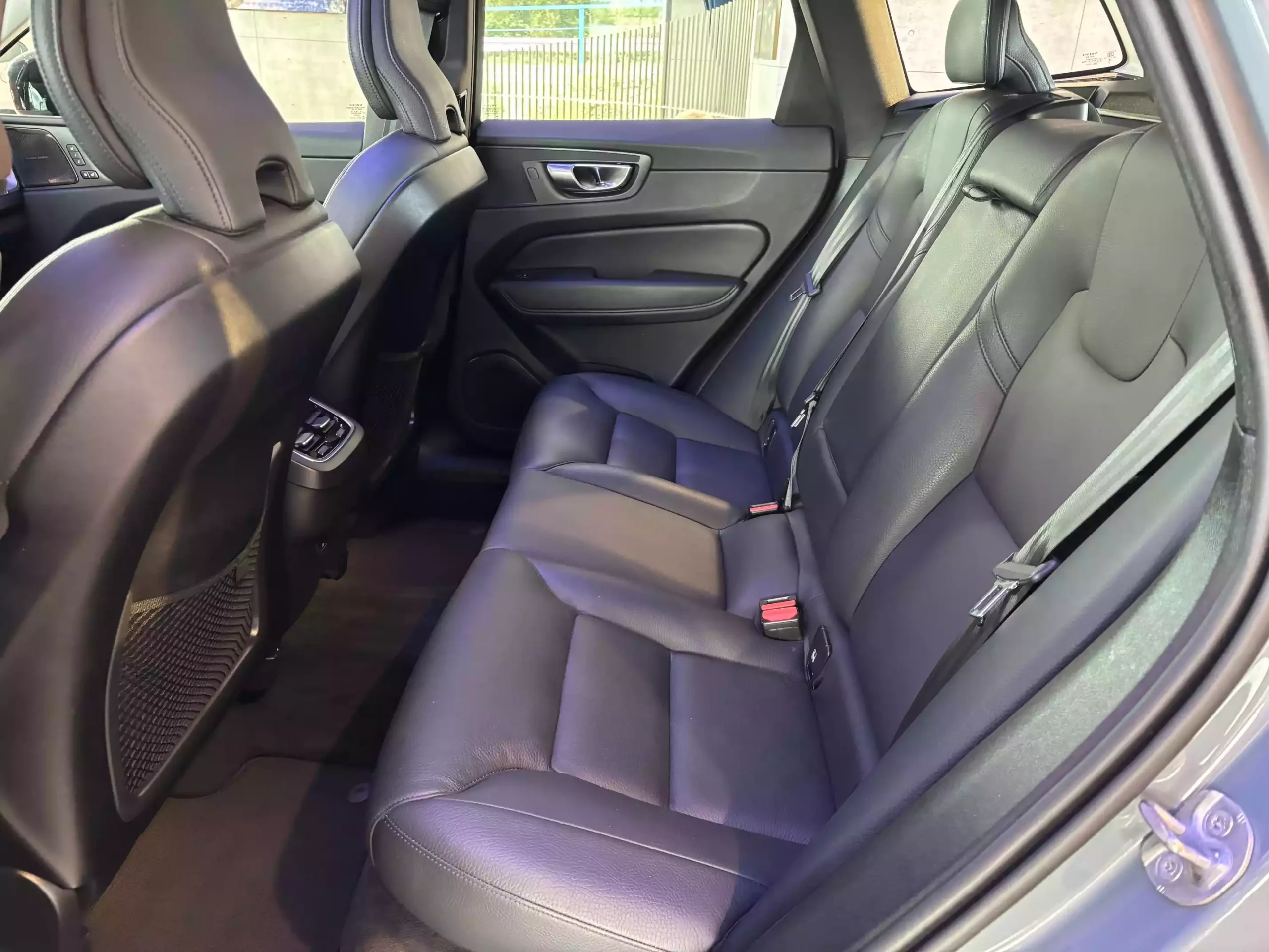 Volvo XC60 B4 D R-Design Automatic