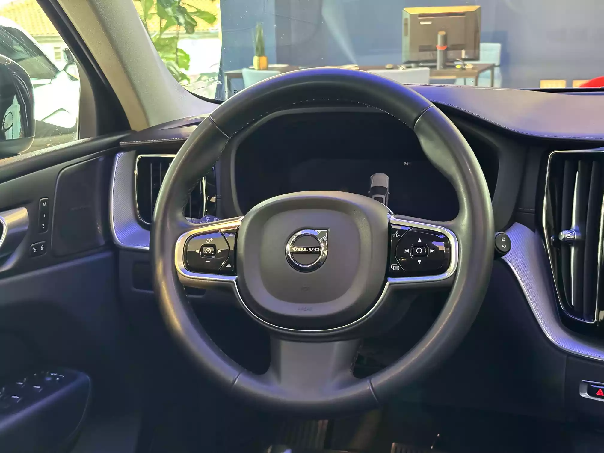 Volvo XC60 B4 D R-Design Automatic