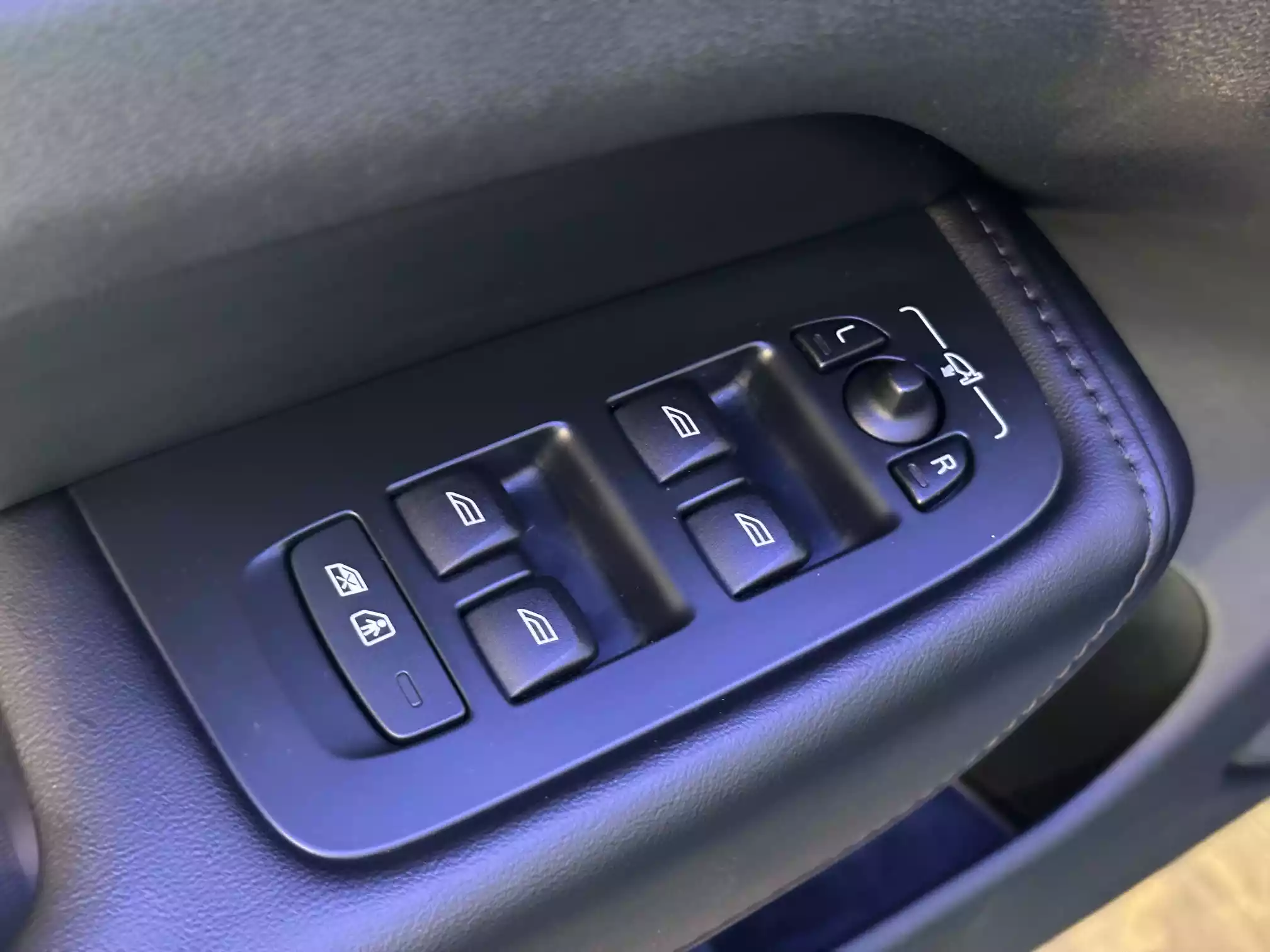 Volvo XC60 B4 D R-Design Automatic
