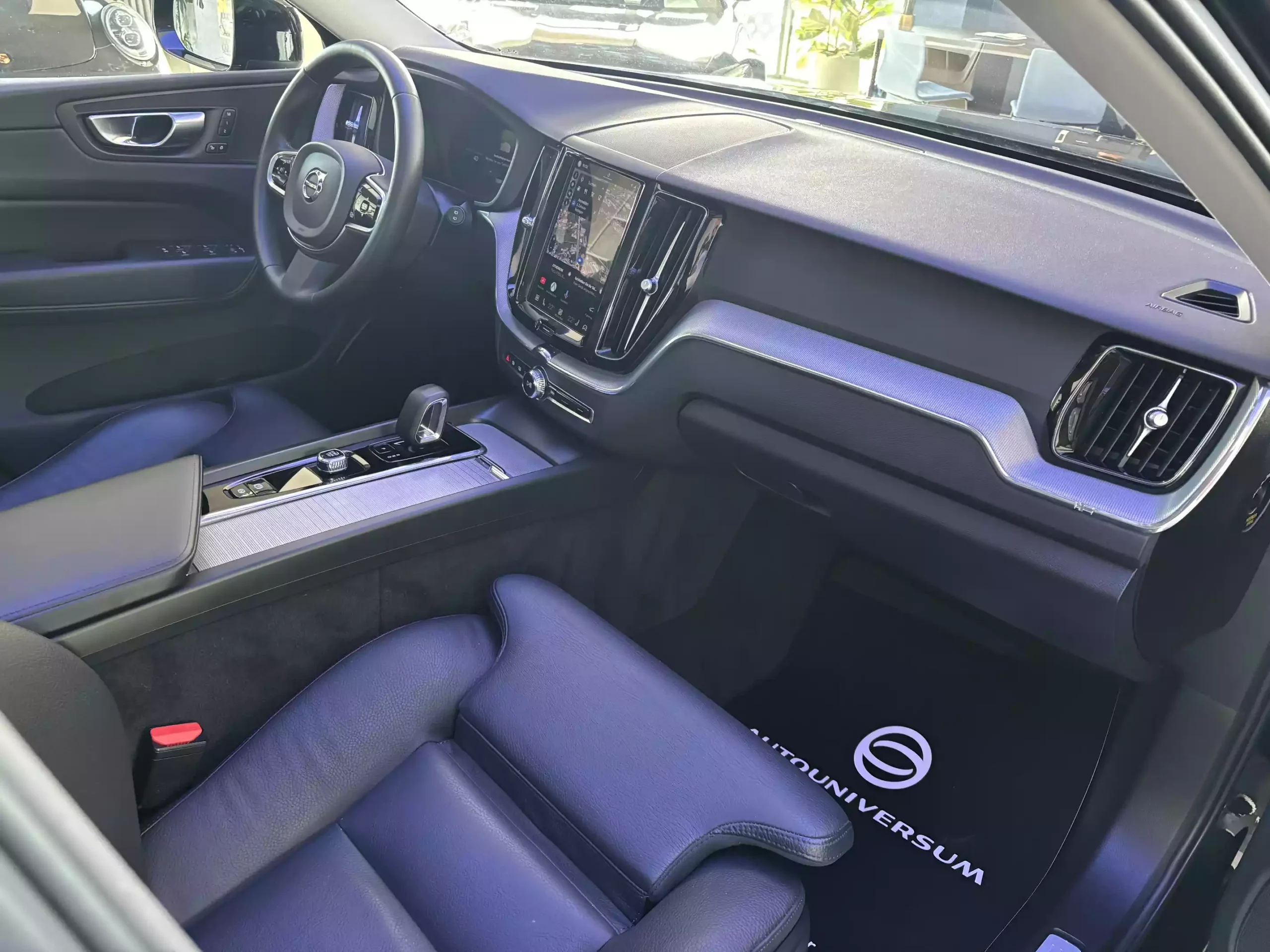 Volvo XC60 B4 R-Design Automatic