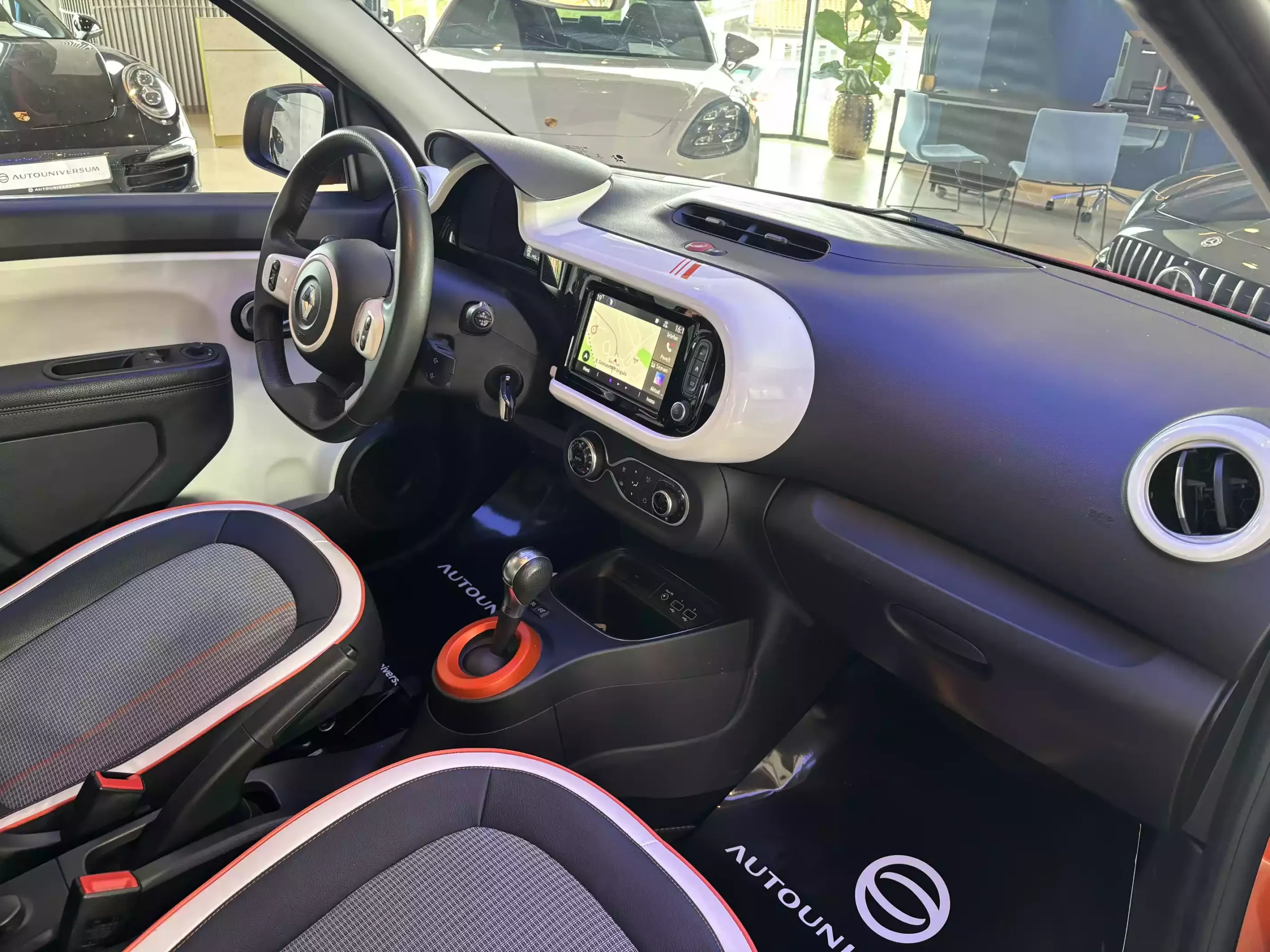 Renault Twingo Z.E. R80 Intens